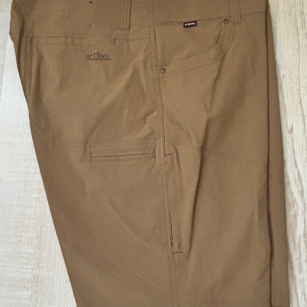 NWT Kuhl Men’s Silencr Kargo Shorts Cargo Pockets Outdoors Style 5230 Sz 40 X 10